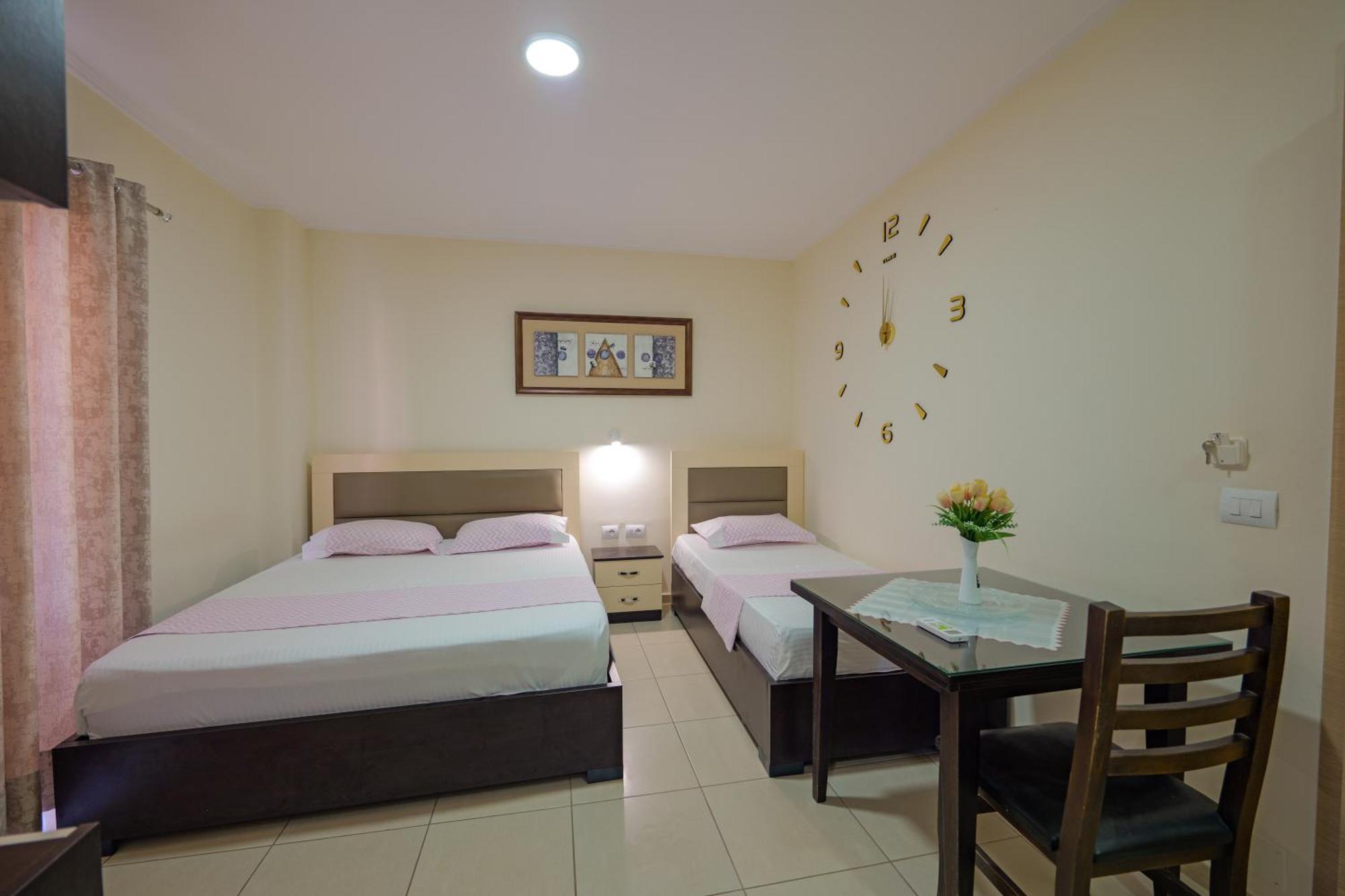 Hotel Chris Ksamil Dış mekan fotoğraf