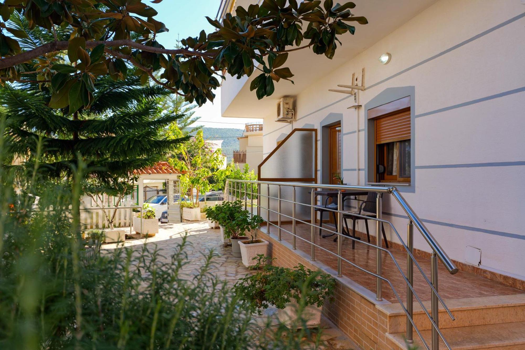 Hotel Chris Ksamil Dış mekan fotoğraf