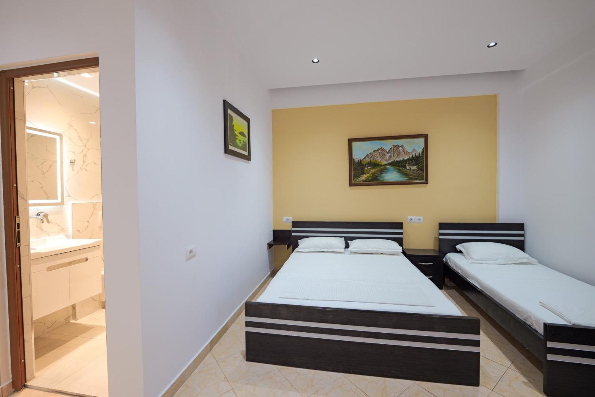 Hotel Chris Ksamil Dış mekan fotoğraf