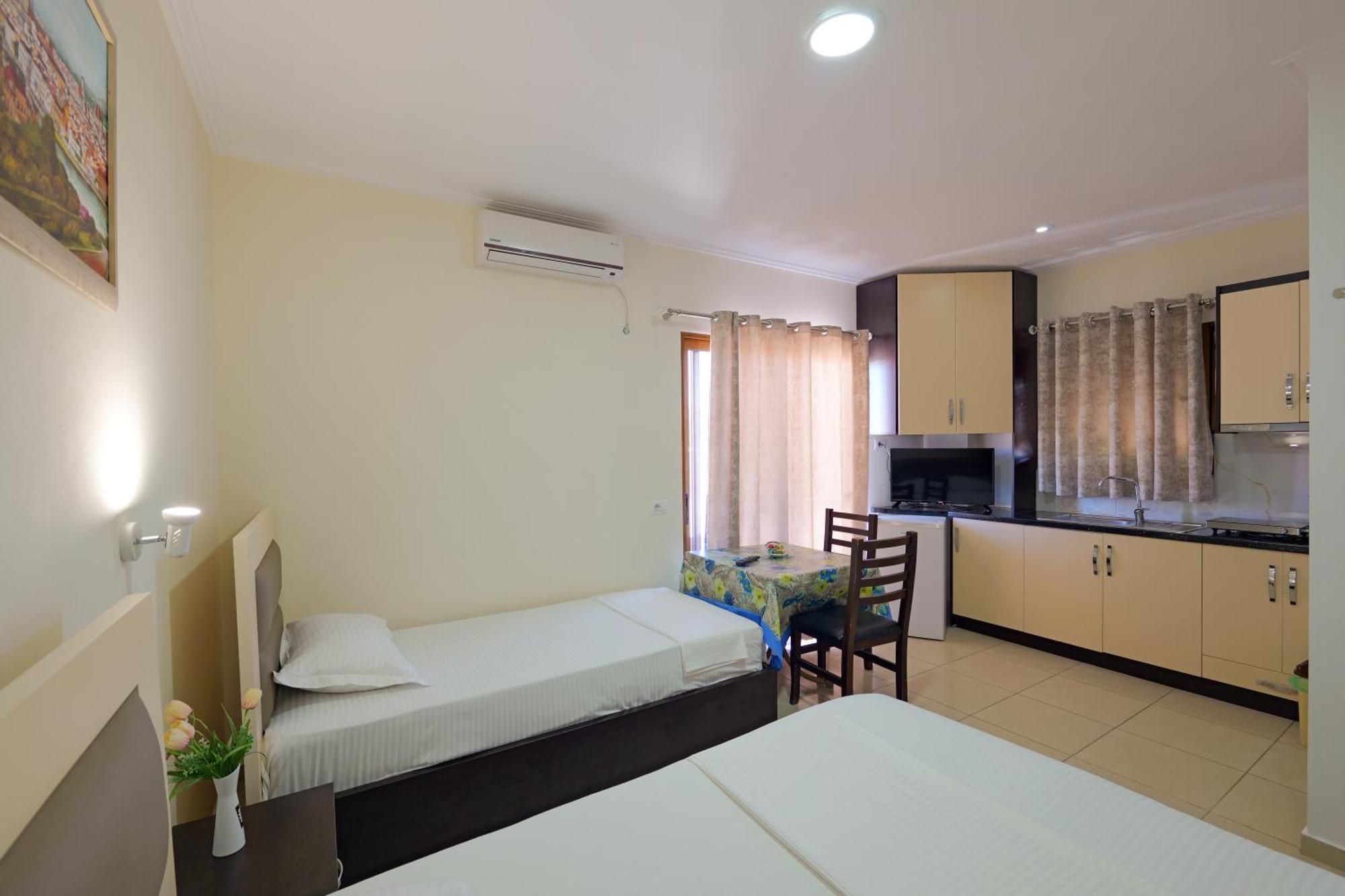 Hotel Chris Ksamil Dış mekan fotoğraf