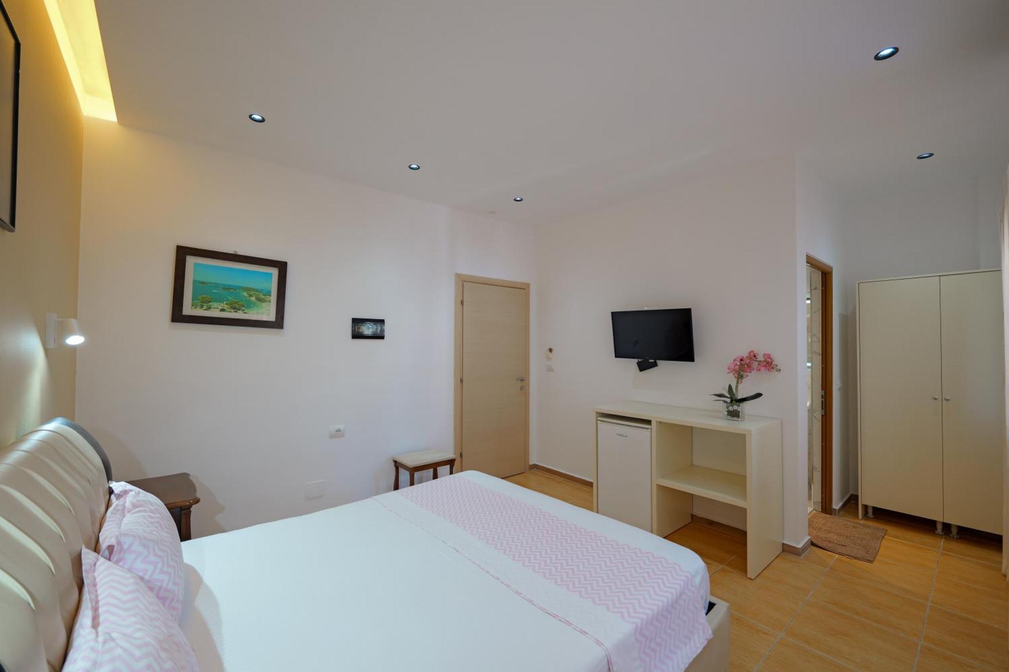 Hotel Chris Ksamil Dış mekan fotoğraf