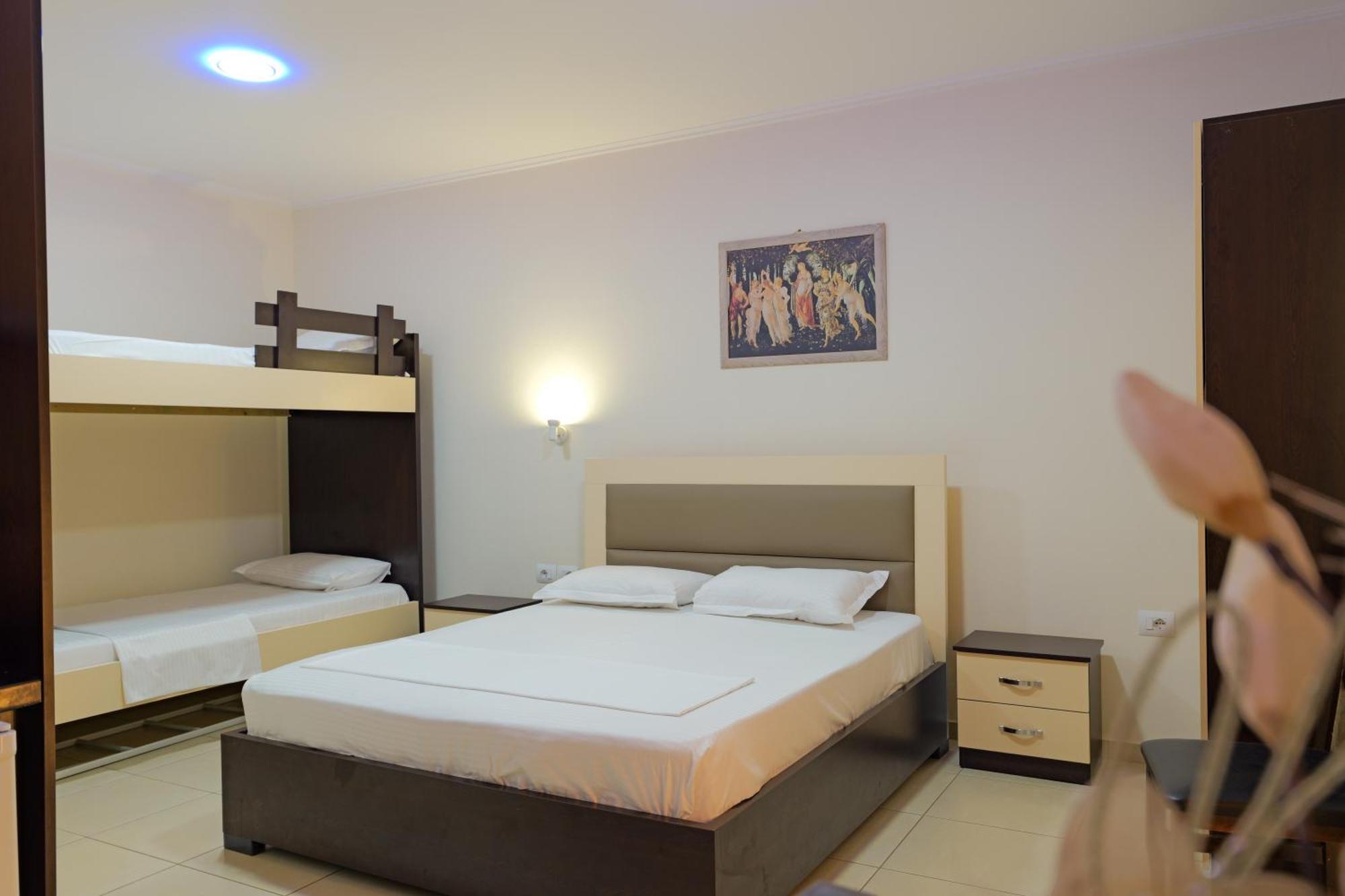 Hotel Chris Ksamil Dış mekan fotoğraf